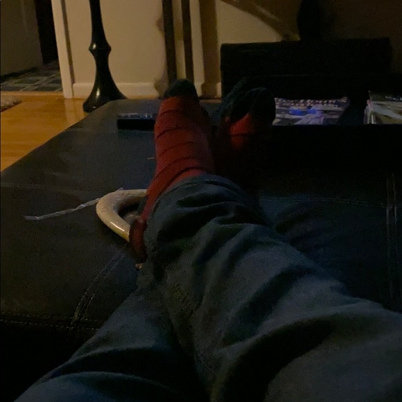 Meet your Posher, Gabe - Picture 1 of 1